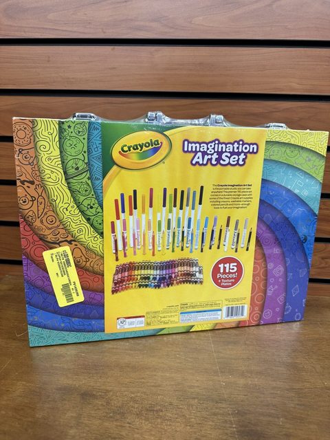 Crayola 115-Piece Back to School Art Set